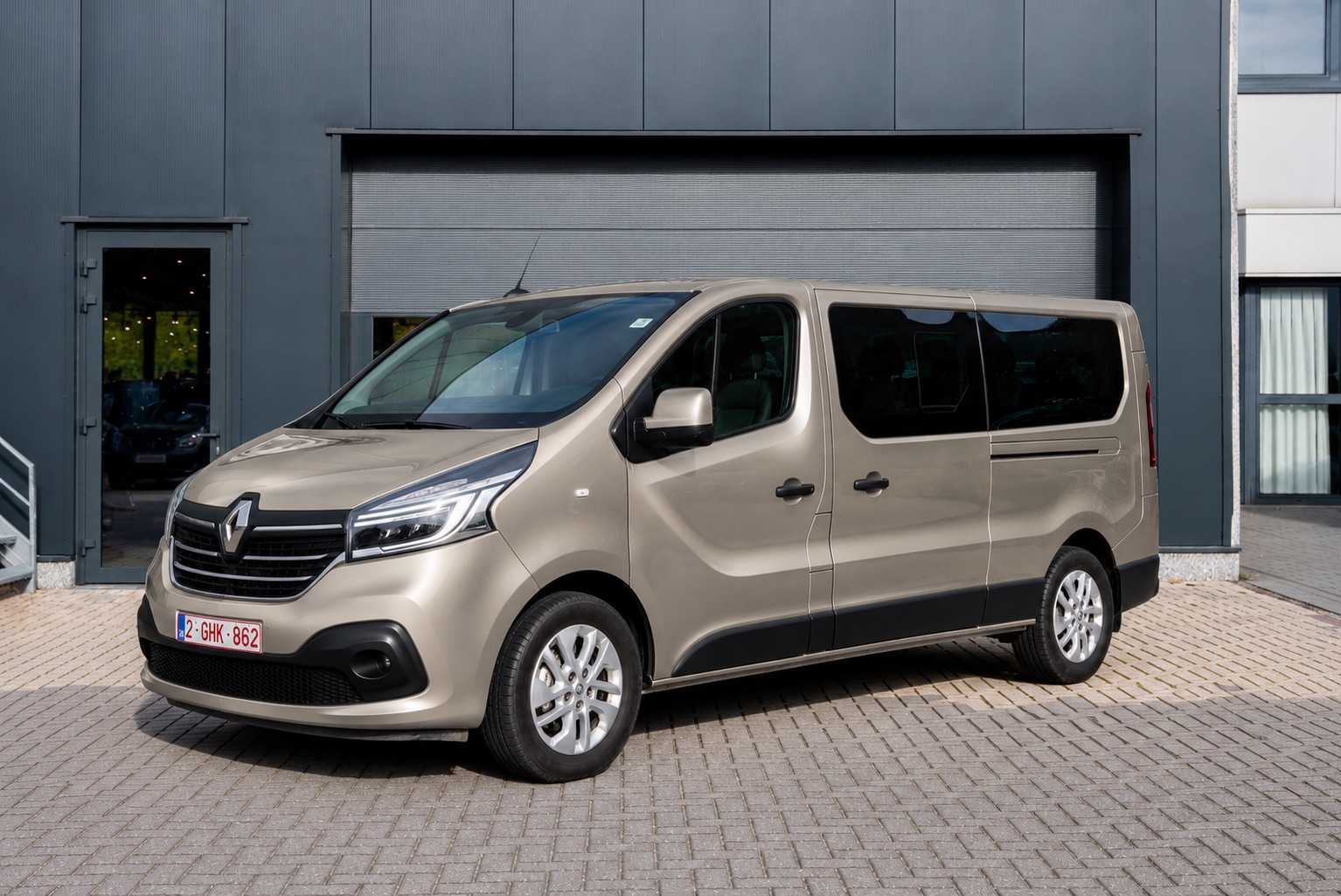 Renault Trafic - foto 1